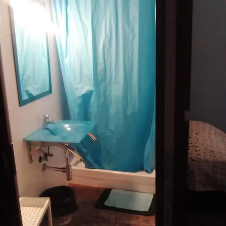 Sabi Hostel-residencia Albergue *